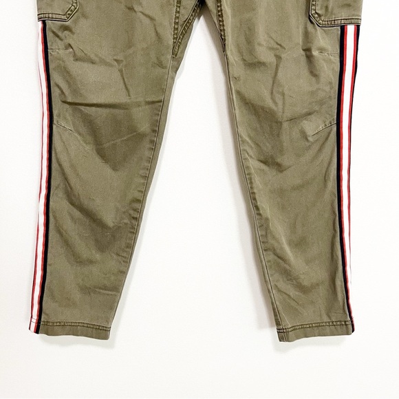 BOGO! Athleta Summit Utility Cargo Pants Olive Green High Rise Striped 4 - Picture 5 of 11